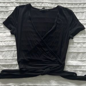 Black Forever 21 crop tee